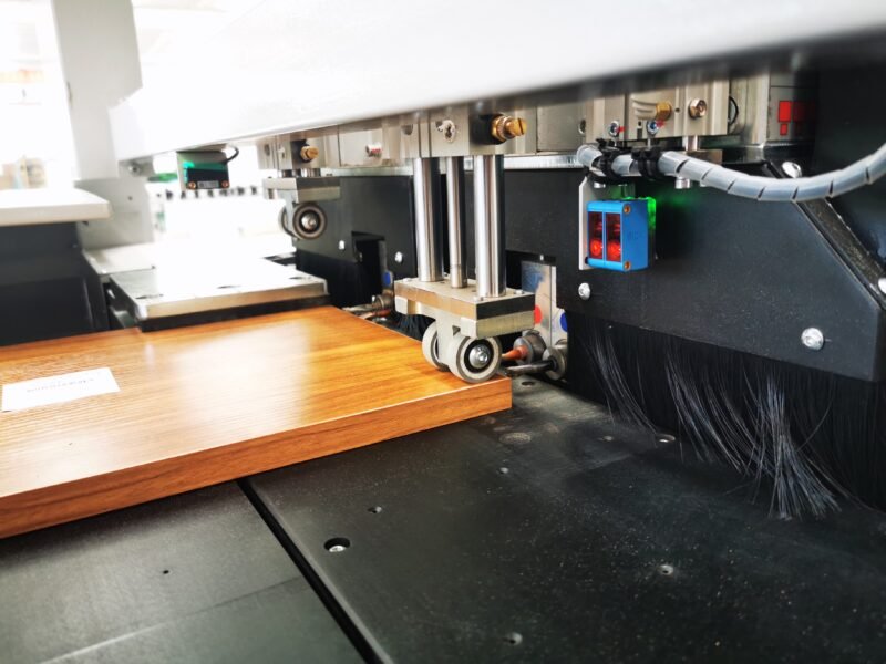 Automatic EHS1228 CNC Drilling Machine Six Sides Boring Router for Wood for Manufacturing Plants New Condition - Image 4